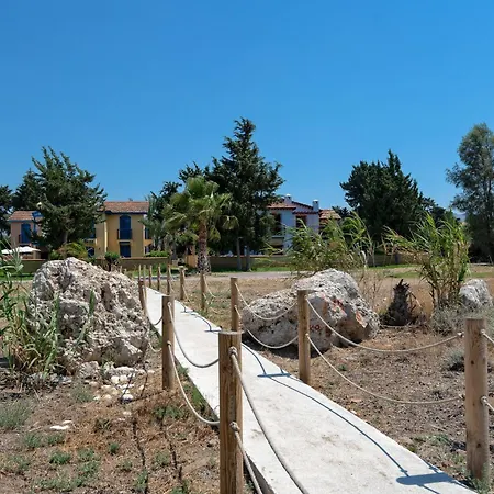 Schoenes Ferienhaus Mit Balkon In Chrysochous *