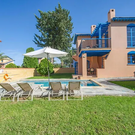 펜션 Schoenes Ferienhaus Mit Balkon In Chrysochous