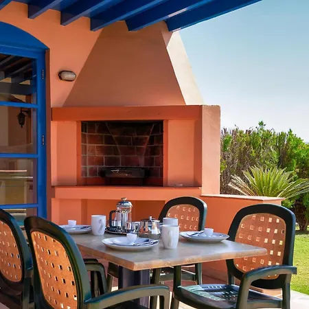 펜션 Schoenes Ferienhaus Mit Balkon In Chrysochous *